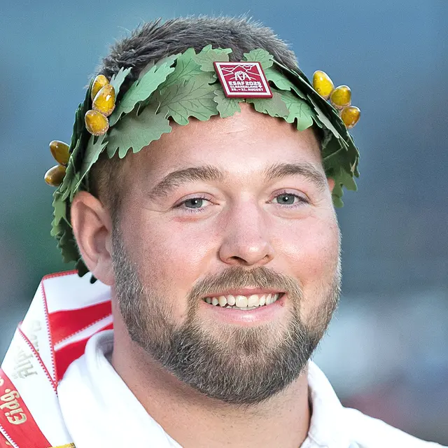 Sven Lang mit Kranz am Eidgenössischen Schwing- und Älplerfest (ESAF) – Erfolg im Schweizer Schwingsport
